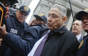 В Нью-Йорке спикер законодательной ассамблеи осужден за махинации