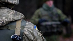 На границе с Крымом выросло число украинской бронетехники
