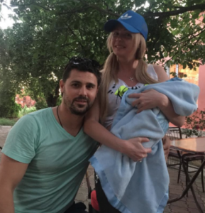 Сергей и Дарья Пынзарь повезли двухмесячного сына в Крым