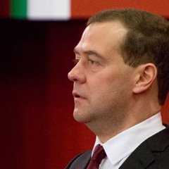 Медведев выразил поддержку предложению о проведении конгресса соотечественн ...