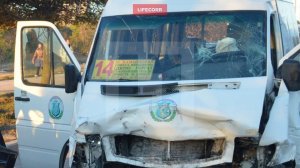 В столкновении с микроавтобусом в Севастополе один человек погиб, еще 14 в больнице