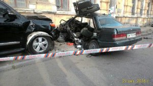 В Симферополе джип протаранил иномарку, насмерть разбился отец 9 детей
