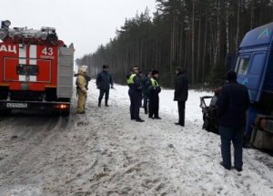 Во Владимирской области в столкновении с грузовиком MAN погибли двое из легковушки