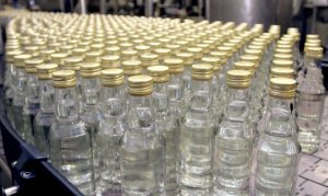 В Крыму изъято более 100 тонн спирта для изготовления суррогата