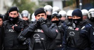 В Турции полиция задержала 400 человек за связи с ИГИЛ