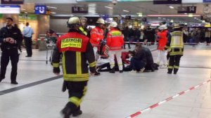 Полиция Дюссельдорфа не посчитала нападение неизвестного с топором на вокзале терактом