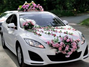 В Крыму свадебный кортеж сбил двух человек