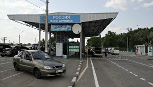 Украинец пытался пересечь границу с Крымом в обход КПП