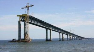 Спасатели обнаружили тело погибшего строителя Керченского моста