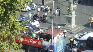 Полиция Испании рассказала о пострадавших при наезде микроавтобуса в Барселоне