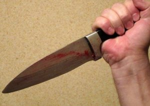 Суд Крыма вынес приговор мужчине, напавшему с ножом на врача