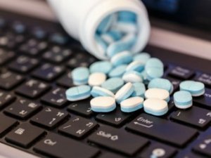 Онлайн-аптекам России разрешат продажу лекарств через интернет