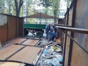 Власти Симферополя снова обещают снести незаконные гаражи
