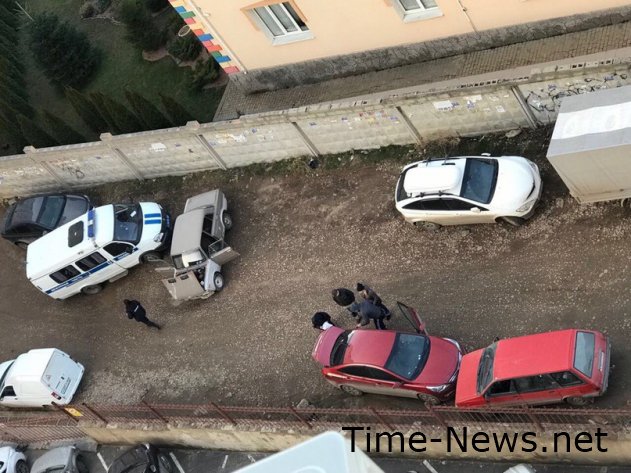 Банда хулиганов орудует в столице Крыма – «чистят» машины в центре и по окраинам