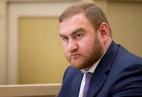 Сенатор Арашуков загнан в угол следственным комитетом