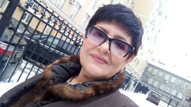 Суд обязал украинскую журналисту покинуть Россию