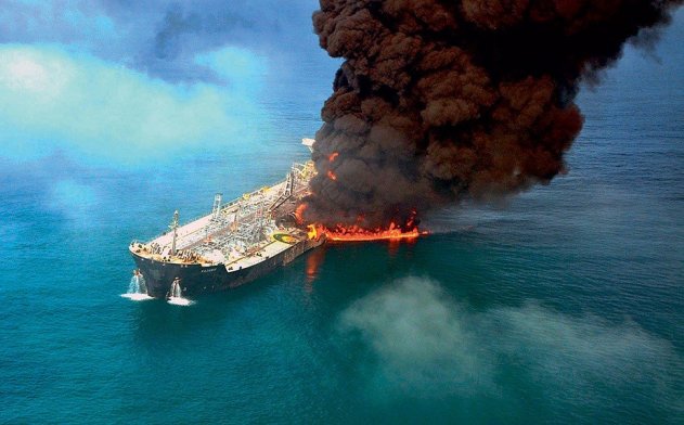Названа причина пожара на танкерах в Черном море