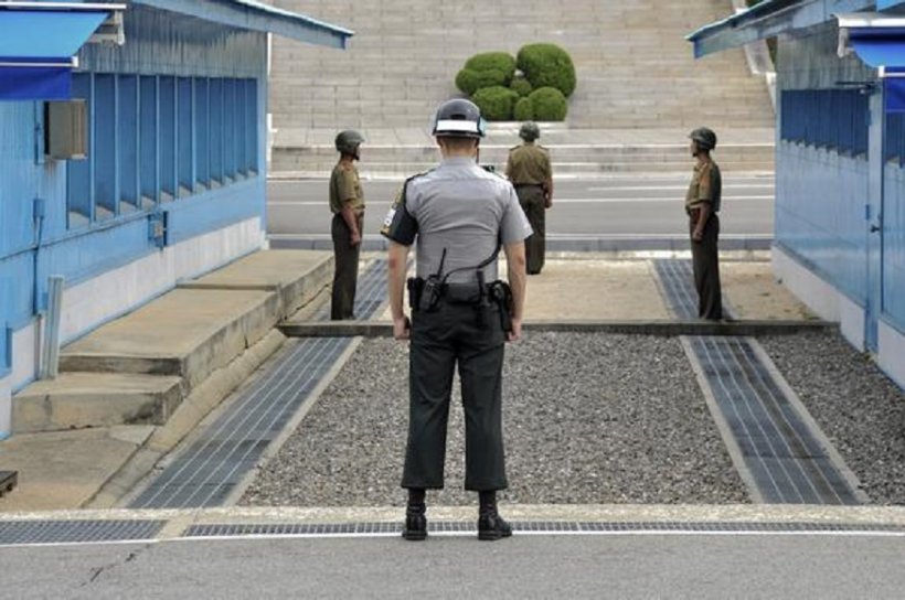 КНДР уничтожила межкорейский офис связи