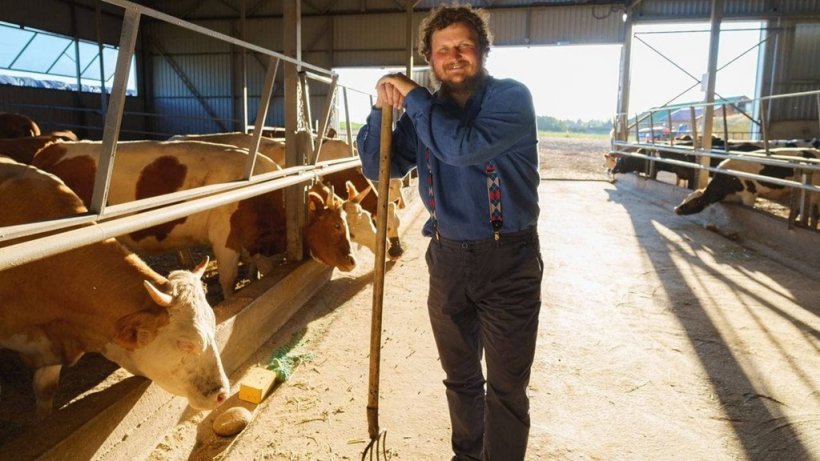 Руководитель проекта ОНФ «Народный фермер» Олег Сирота просит помочь крымскому фермеру