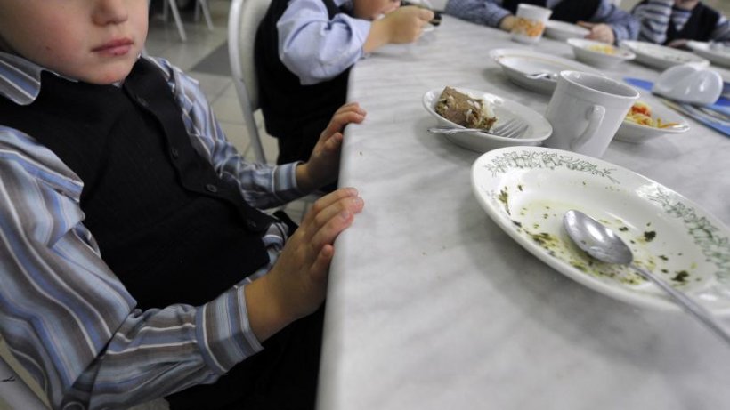 Как проходит реформа питания: новые отравления учеников в школах Санкт-Пете ...