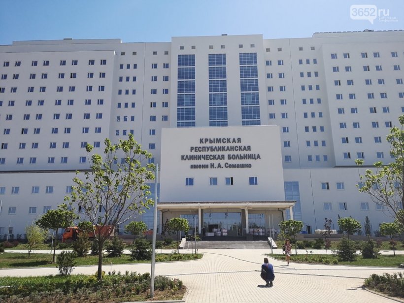 Больница компенсирует ошибку врачей, оставивших в ноге пациентки салфетку