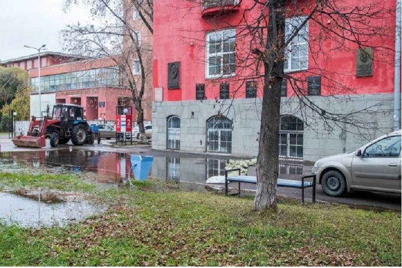 Восемь убитых в Пермском университете, стрелявший студент взят живым 