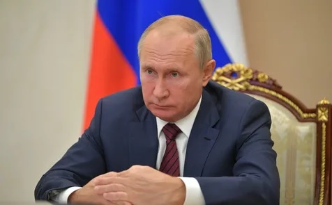 Путин призвал отменить QR-коды под Новый год