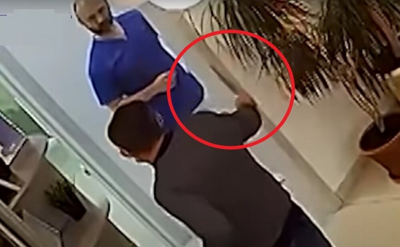 Пырнул ножом из-за плохой пломбы: в Москве умер стоматолог, пострадавший от ...