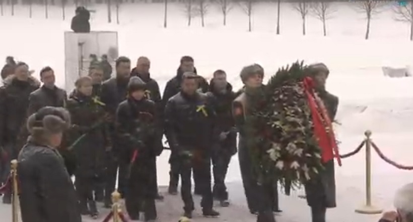 Губернатор Беглов возложил цветы на церемонии в честь Дня полного снятия блокады Ленинграда