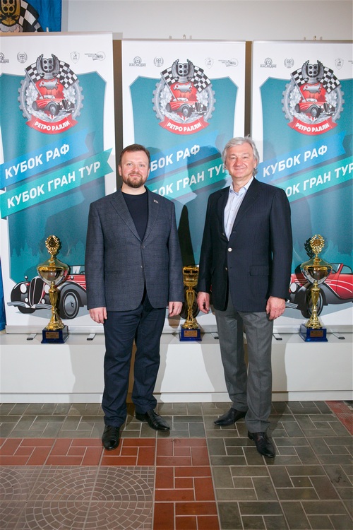 Церемония награждения призеров Кубка РАФ по ретро-ралли в 2021 году прошла в Музее Транспорта Москвы