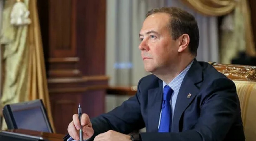 Медведев рассказал, почему европейцы не желают повторения «железного занаве ...