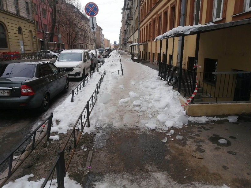 «Аномальный» снегопад снова стал причиной плохой уборки города прошлой зимой