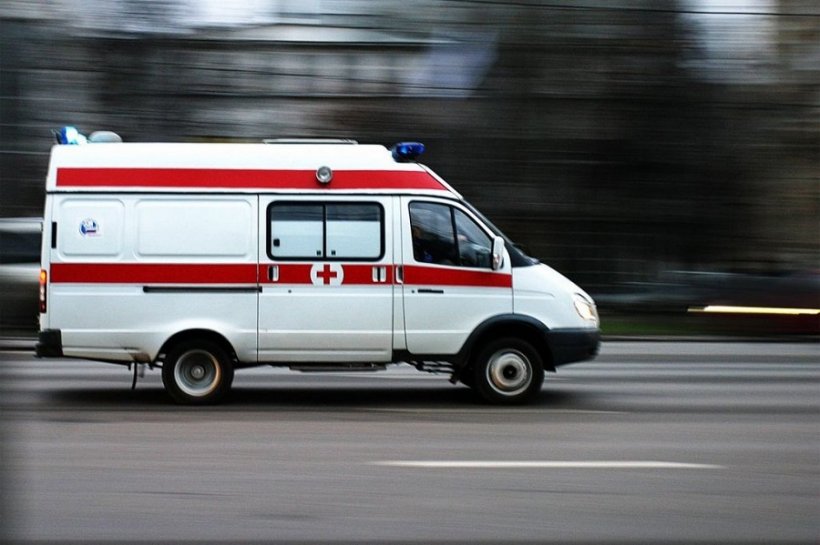 В Петербурге в сервисе нашли мертвыми таксиста и слесаря