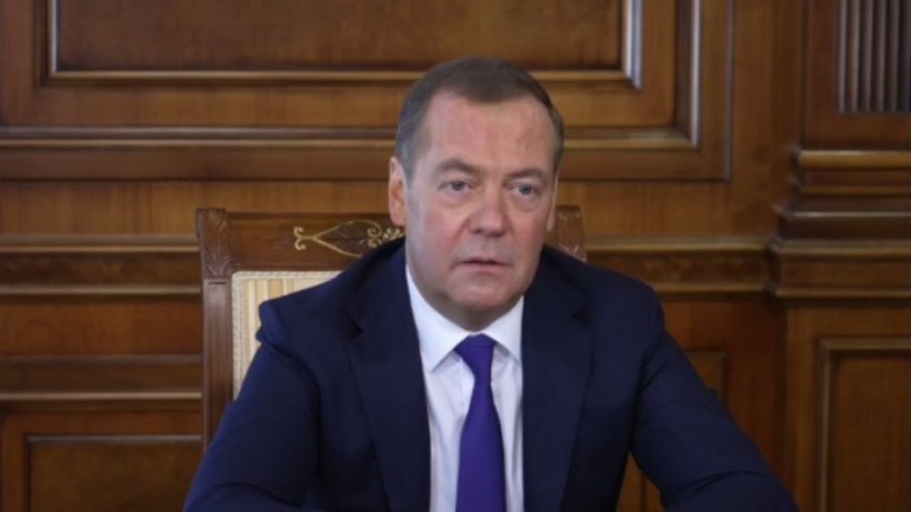 Медведев оценил последствия столкновения России и США