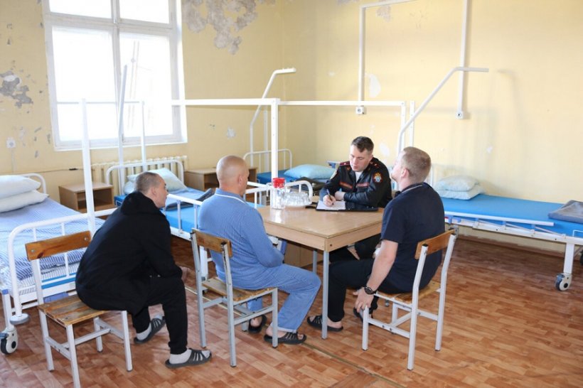 Сотрудники военных следственных органов СК РФ продолжают предоставлять личные консультации участникам СВО