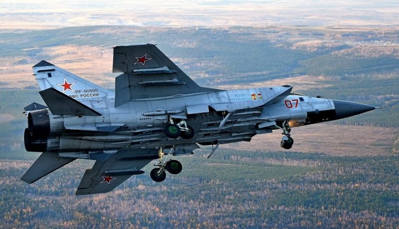 Российские МиГ-31 возьмут пространство Черного моря под круглосуточный контроль