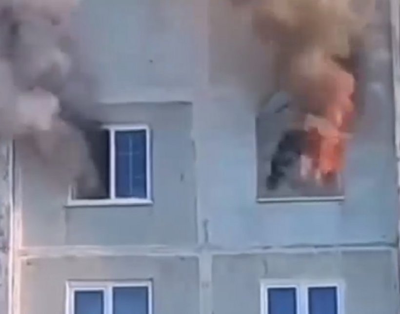 Девятилетний мальчик поджог квартиру многоэтажки чайником и чудом был спасен в Усть-Илимске