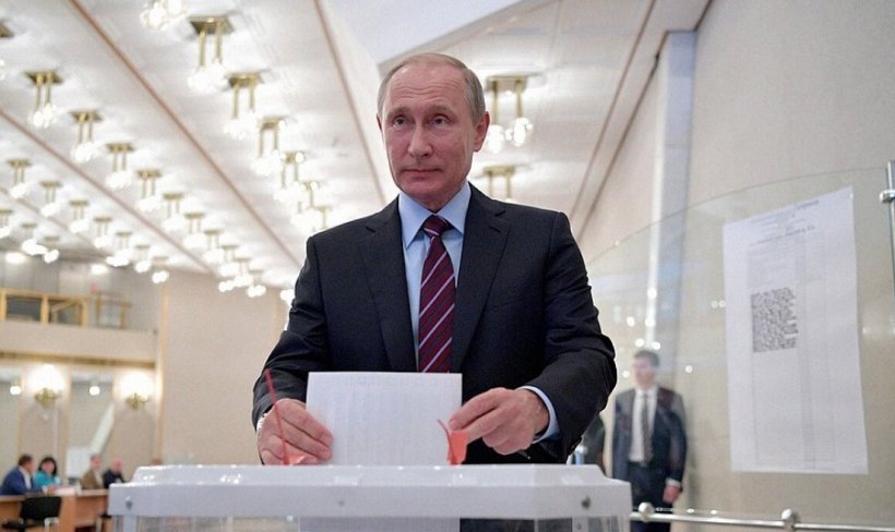 Песков рассказал о планах Путина по голосованию на выборах: решение еще не  ...