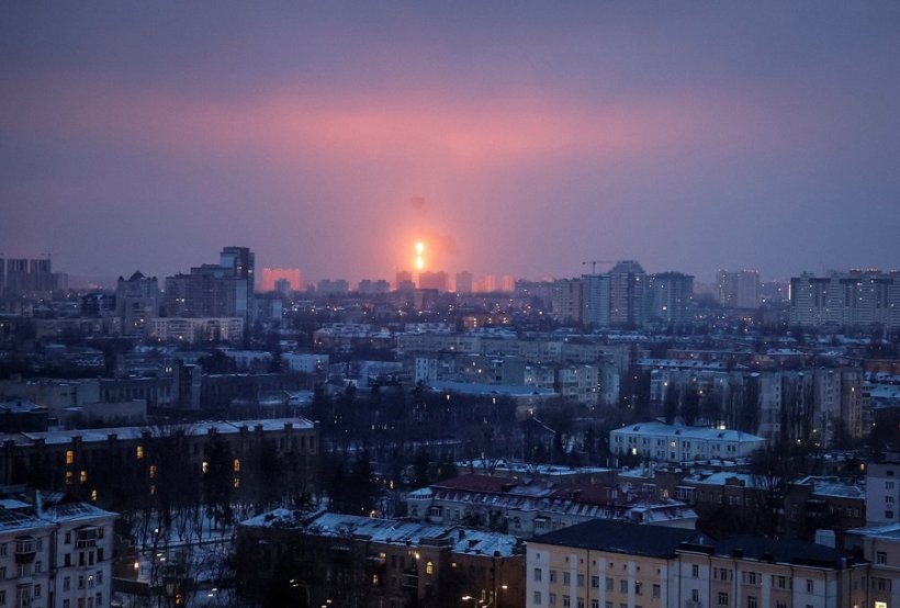 Польша подняла военные самолеты из-за серии мощных взрывов в Киеве, Харькове и других городах Украины 
