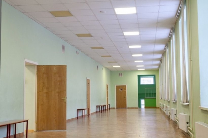 Девятиклассница из Дагестана обвинила сотрудника школы в домогательствах: мужчина запер девочку в кабинете и приставал