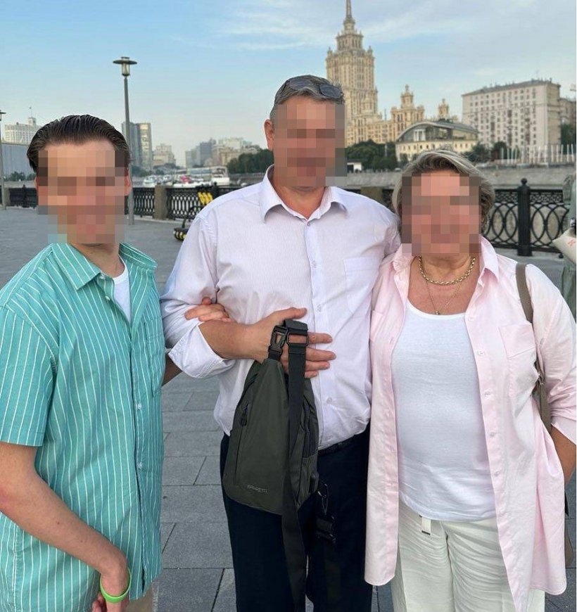 Московская семья ищет парня по имени Муса, который спас их сына-инвалида во ...