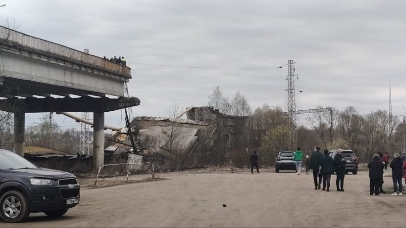 Панинский мост рухнул в Вязьме Смоленской области, повредил газопровод и железную дорогу. Есть жертвы и названы причины обрушения