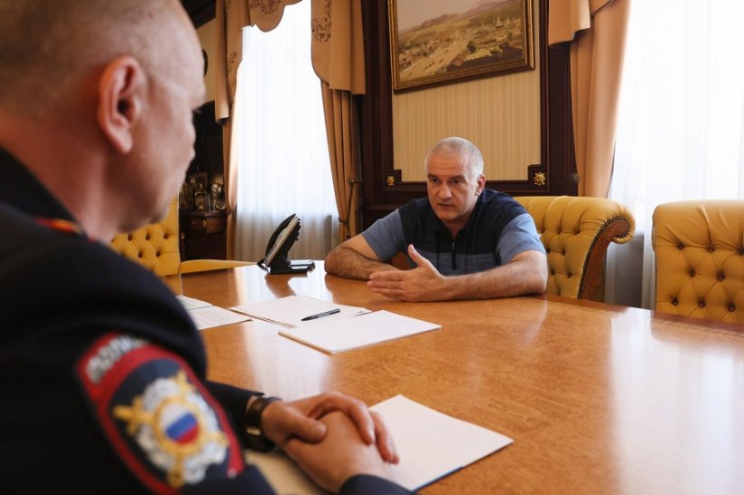 В Крыму мигрантам запретили работать в 35 сферах