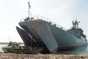 Тымчук: как минимум десяток кораблей ВМС Украины еще не сдали своих позиций ...