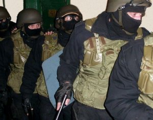 В Донецке добровольно освобождены заложники – участники митинга за единую У ...