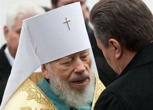 Янукович принуждал митрополита Владимира уйти и отречься от занимаемой должности