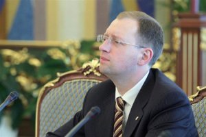Украине в мае выделят первые $5 млрд, - Яценюк