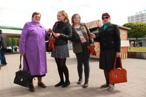 Проект «Сеть» в Калининграде раздал несколько тысяч Георгиевских лент