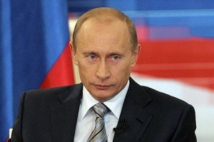 Путин призвал Восток Украины отложить референдум 