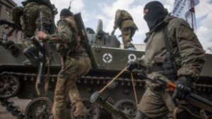 Ополченцы Донбасса обстреляли украинских военных из минометов, потери - чет ...